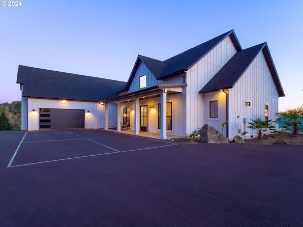 581 Southridge Way, Roseburg, OR 97470