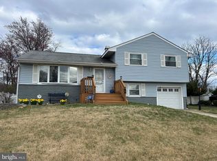 1303 Salem Rd, Burlington, NJ 08016