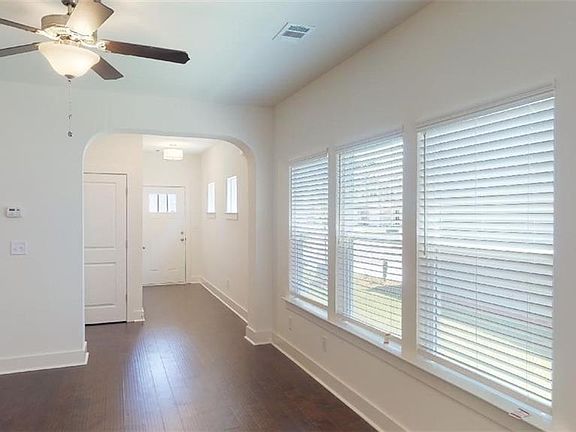 3rd image of 1936 Dillon Dr