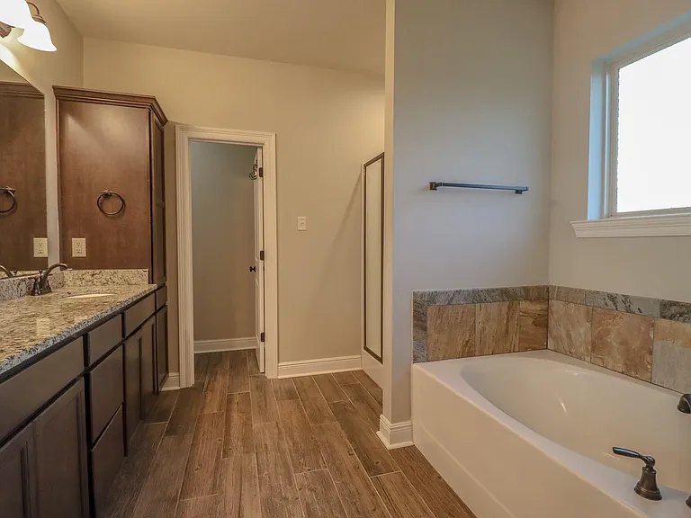4401 Sweetgum Dr — Photo 28