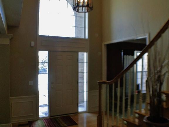4th image of 6166 Creekside Ct