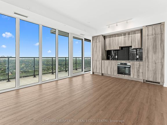 4th image of 634 Church St #4103