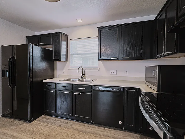 9316 Rowlands Sayle Rd — Photo 12