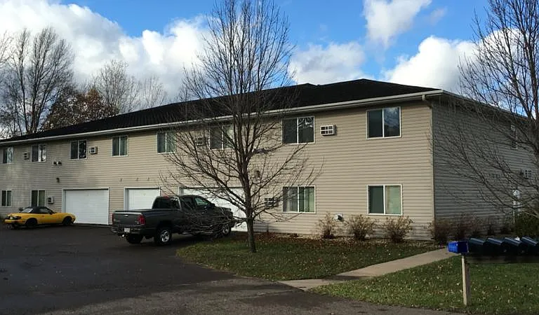 706 Bruce Ct #7 — Photo 2