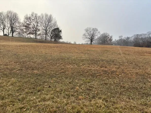 162 Virginia Dr, Bristol, VA 24201