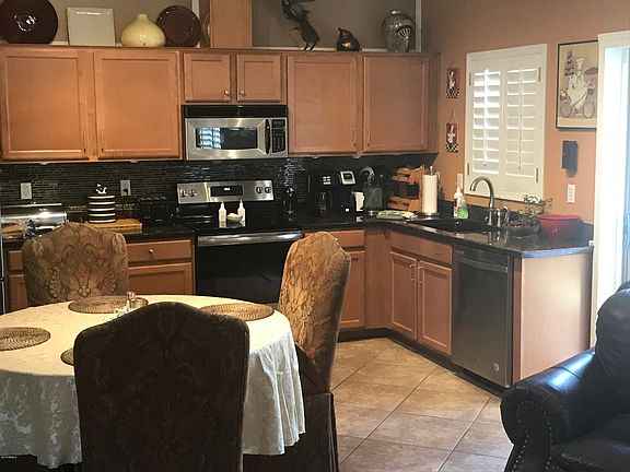 3rd image of 7057 W Mercer Ln