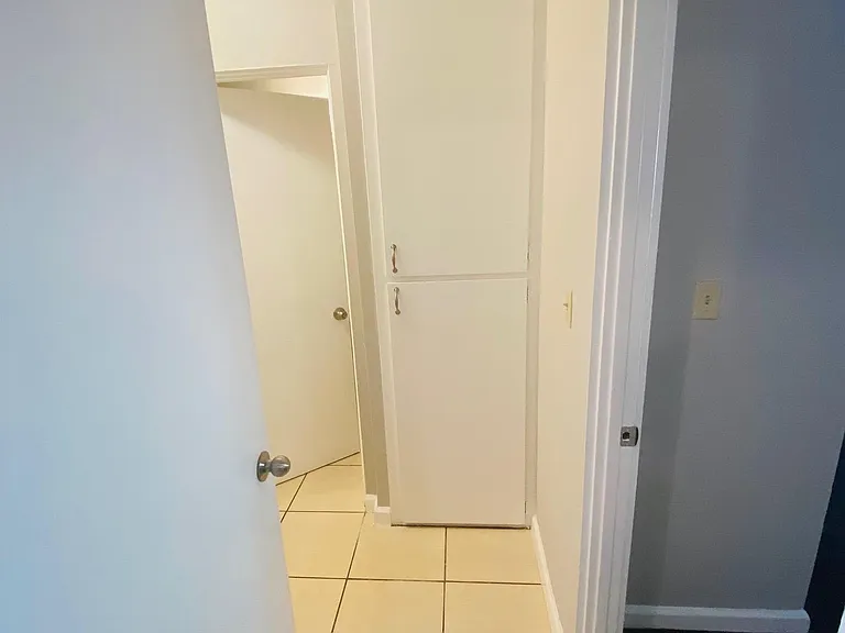 Woodbridge Village Apartments — Photo 4