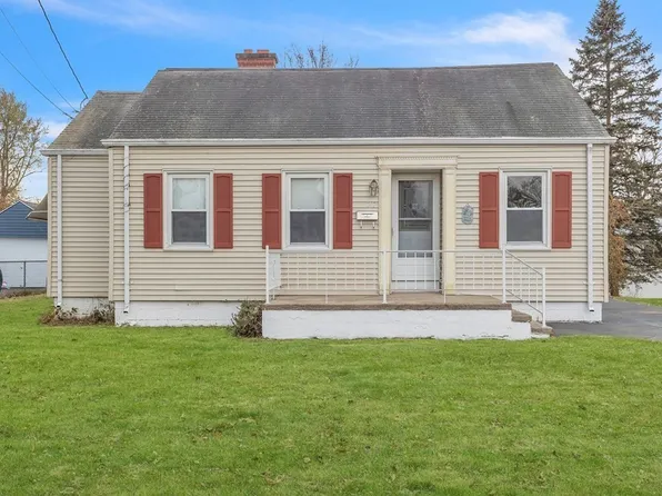 77 Norman St, Chicopee, MA 01013