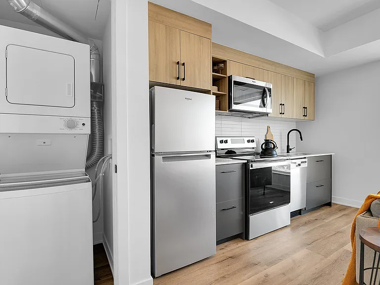 1155 Joseph Cyr St — Photo 8
