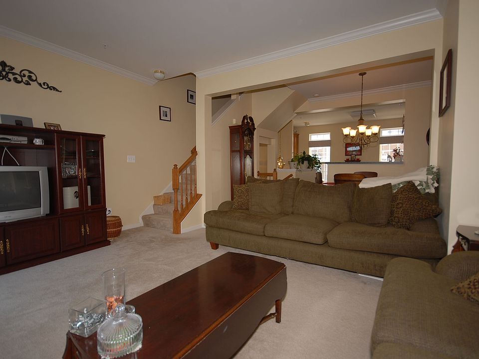2nd image of 13008 Cordelia Ct