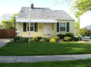 2690 Oxford Rd, Berkley, MI 48072