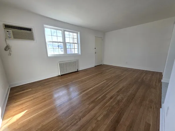 223-17 59th Avenue image 3 of 22