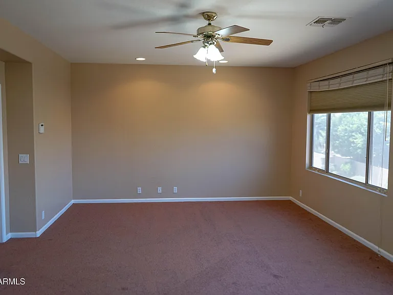 541 N Danielson Way — Photo 53