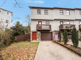 104 Cedarstone Rd, Morgantown, WV 26505