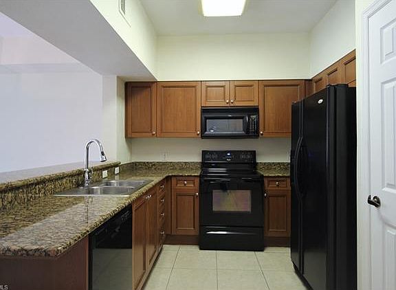 5th image of 10127 Villagio Palms Way Unit 103