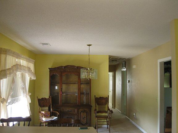 3rd image of 160 Rocky Hill Ln