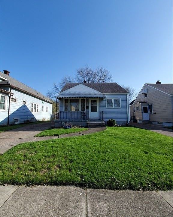 1st image of 260 Heath St
