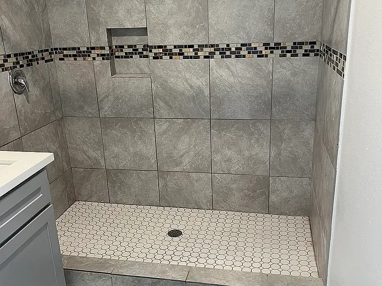 7201 Chicago Ave — Photo 12