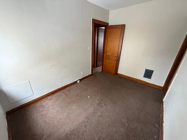 3905 Brooklyn Ave #1 — Photo 6