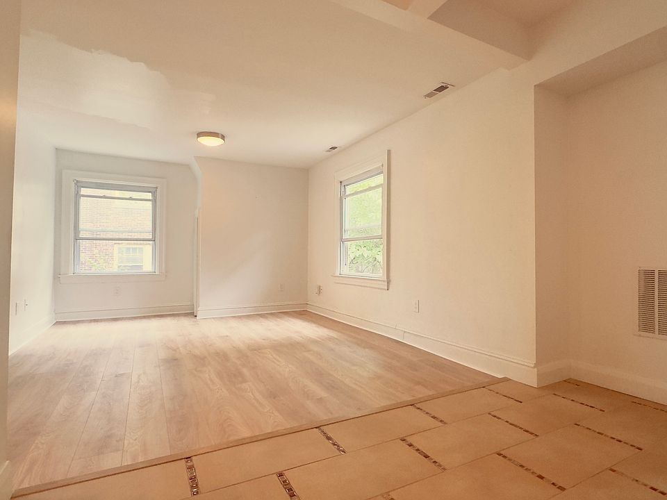 Spacious Living Room Connected to the Dining Area
