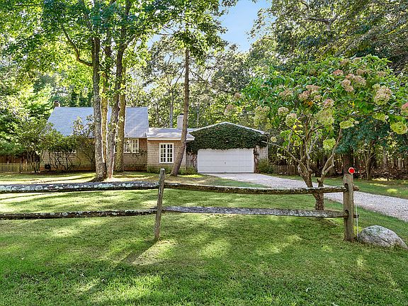 2nd image of 72 Runnymeade Dr