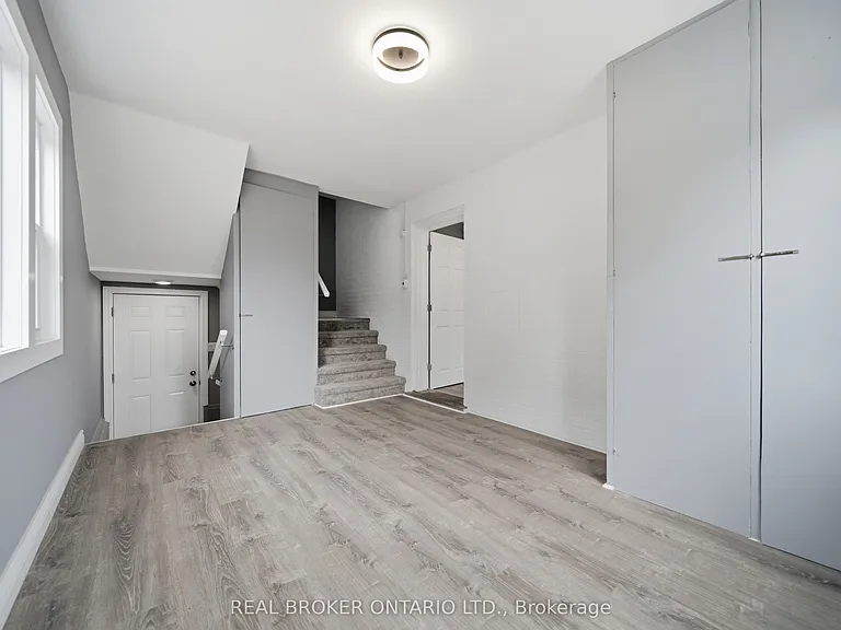 293 Highland Rd E #B — Photo 14