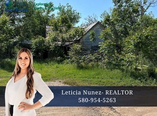 315 S Foster Ave, Mangum, OK 73554