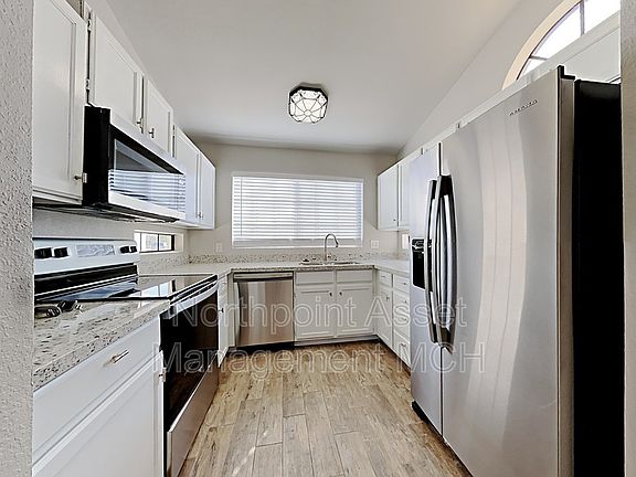 5th image of 18868 N 75th Dr