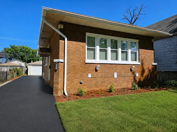 8819 S Carpenter St, Chicago, IL 60620