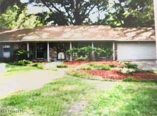 205 Beechcrest Dr, Jackson, MS 39211