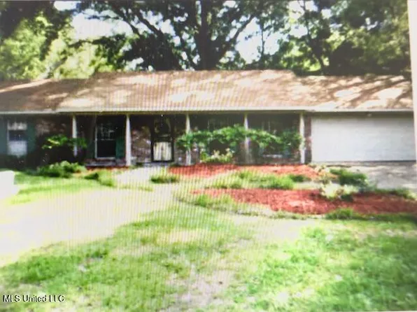 205 Beechcrest Dr, Jackson, MS 39211