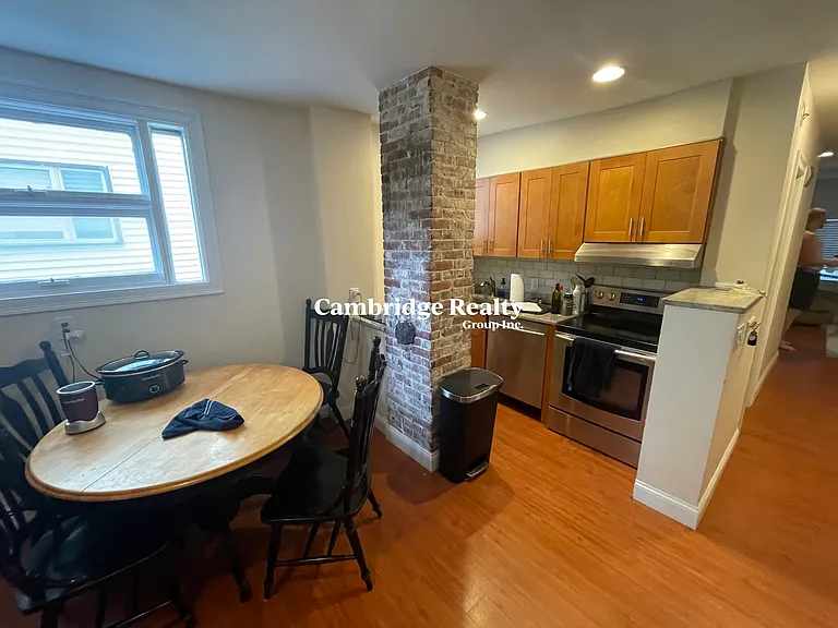 307 Cardinal Medeiros Ave #3 — Photo 4