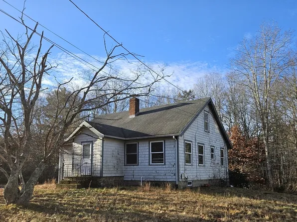 618 Wareham St, Middleboro, MA 02346