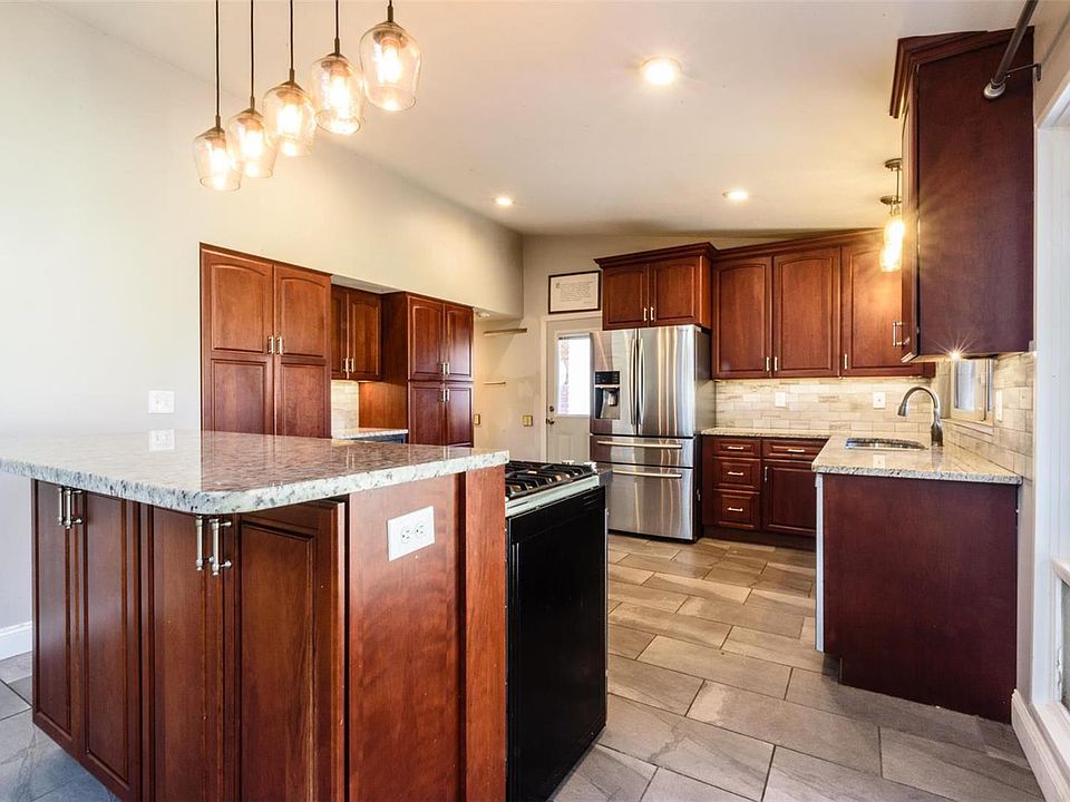 844 Claymont Dr, Ballwin, MO 63011 Zillow