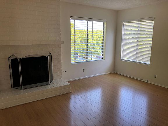 2nd image of 2418 7th St APT 4