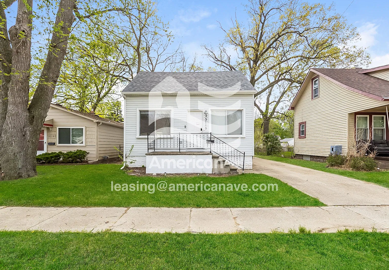 3 bed, 1.0 bath, 977 sqft, $1,540 — Photo 1