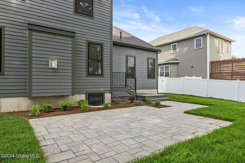 4th image of 24 Doten Avenue