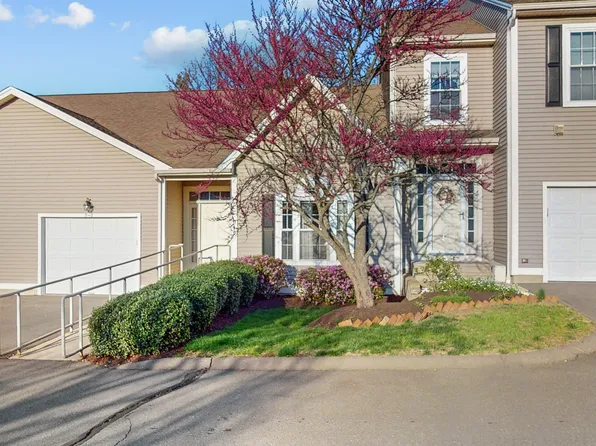 370 Emmett Street APT 7-2, Bristol, CT 06010