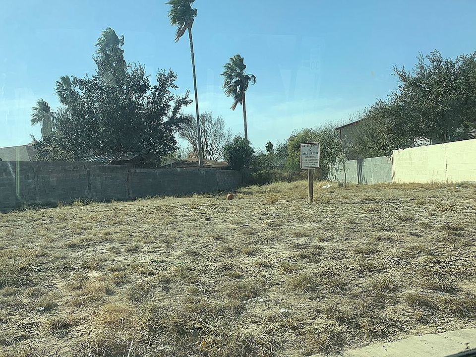 1st image of 303 Avila Dr