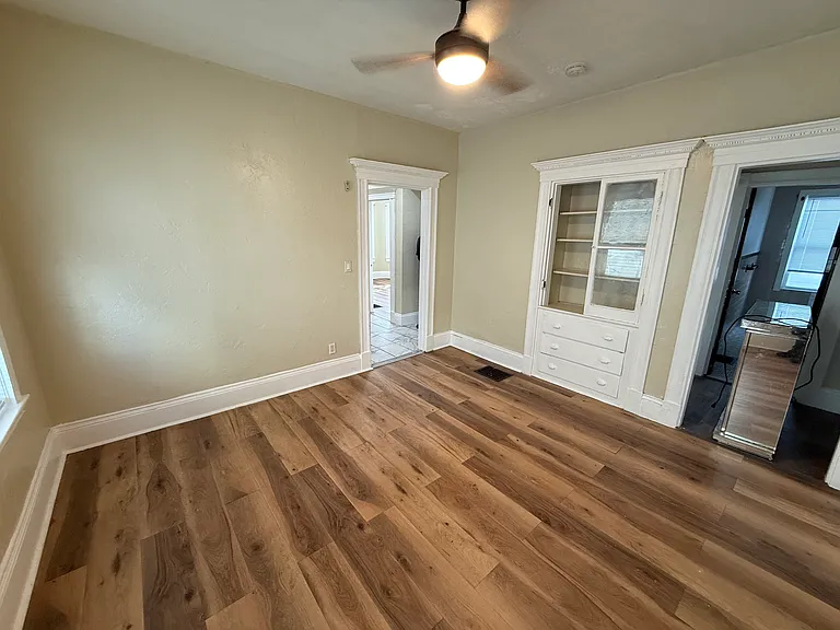 18-20 Wolcott St #1 — Photo 12
