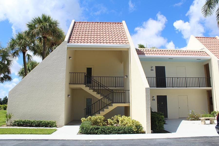 1705 Presidential Way N #B101