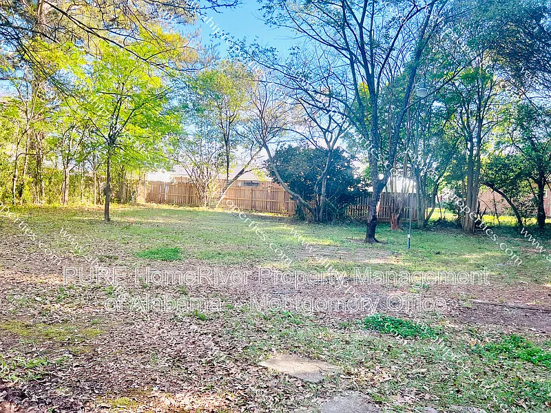 4 bed, 2.0 bath, 1917 sqft, $1,450 — Photo 2