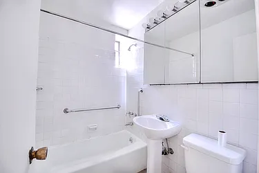 Rented by Urbane Brokerage