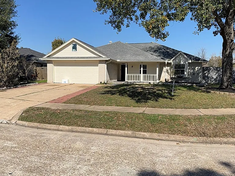 10302 Lybert Rd — Photo 1