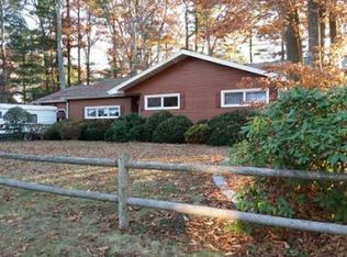 42 Burt St, Acushnet, MA 02743