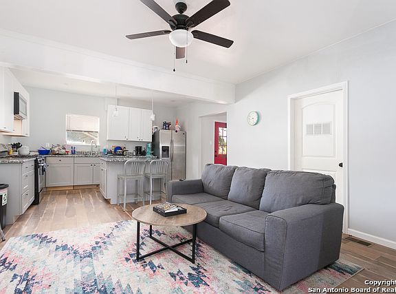 5th image of 1039 W French Pl #A