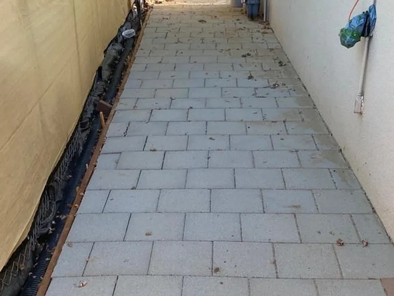 Walnut Ave — Photo 8
