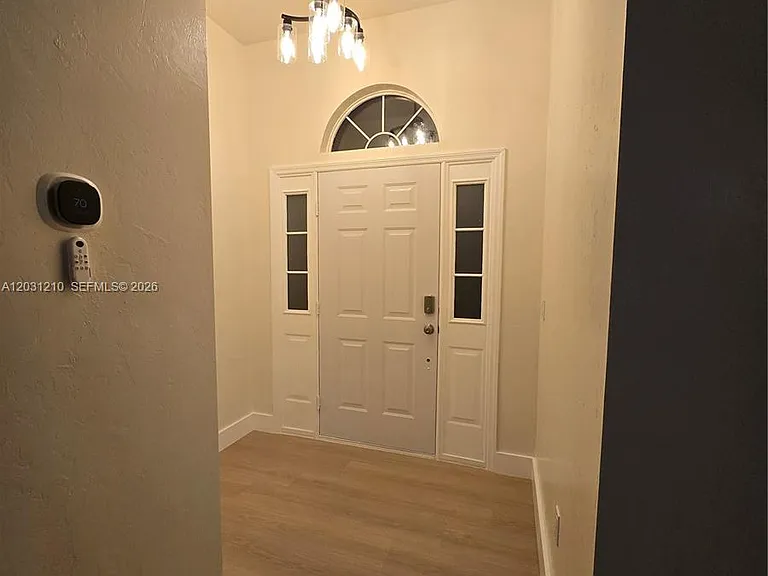 8309 SW 61st Pl — Photo 2