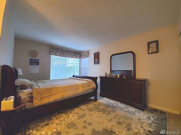 3rd image of 2512 S 317th St APT 102