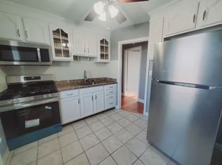 1068 E Main St APT 3, Stamford, CT 06902